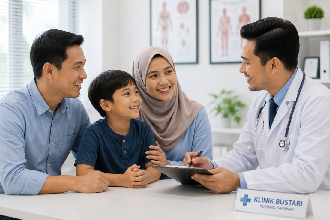 Keluarga berbincang bersama doktor di Klinik Bustari